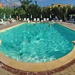 別荘 Indipendente Le Coccinelle Mare Piscina A 250 Mt Dal Mare Con Servizio Di Piscina A 400 Mt 12 K Da Cefalu