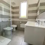 Indipendente Le Coccinelle Mare Piscina A 250 Mt Dal Mare Con Servizio Di Piscina A 400 Mt 12 K Da Cefalu